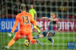 lol转区-包含巴萨球员体能出色，全场拼抢不畏艰险的词条