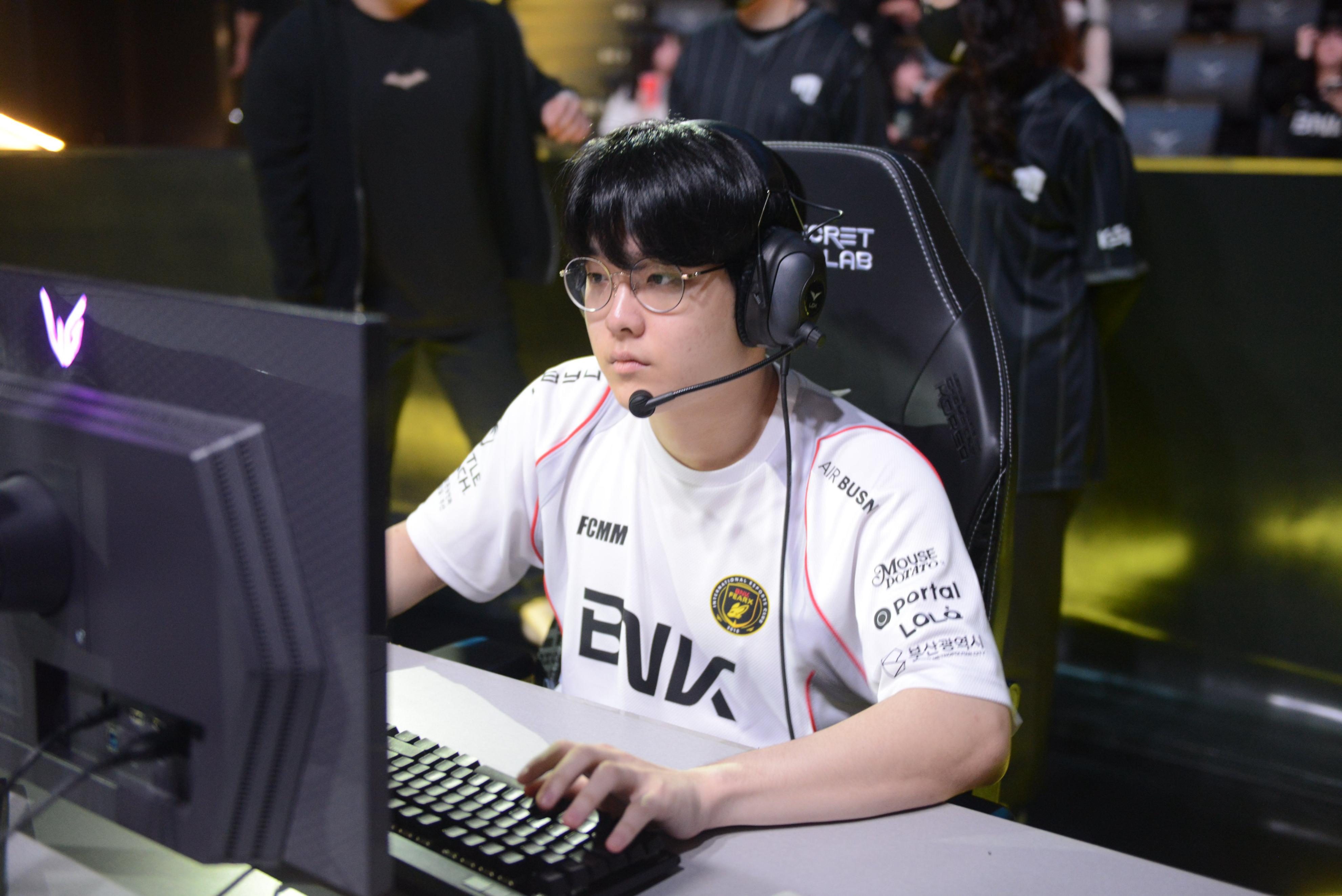 DK绝杀FLY，Keria单局斩获MVP全球总决赛2:1（釜山）